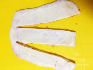 肉松辫子面包的做法步骤：12
