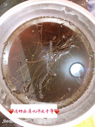 蒜茸拌核桃花的做法步骤：2