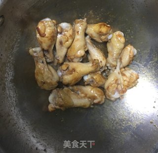红烧鸡翅根的做法步骤：6