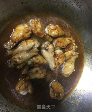 红烧鸡翅根的做法步骤：8