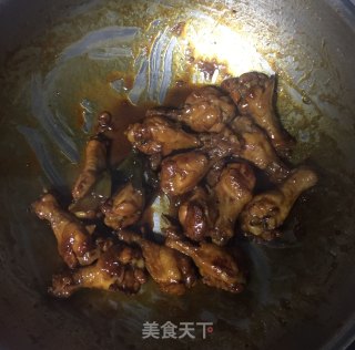 红烧鸡翅根的做法步骤：10