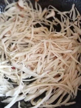 手撕杏鲍菇的做法步骤：4