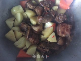 红烧羊排炖土豆的做法步骤：4
