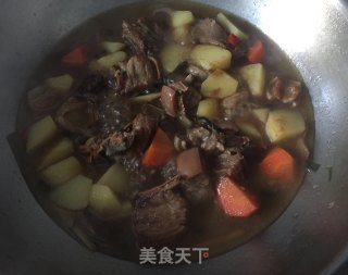 红烧羊排炖土豆的做法步骤：6