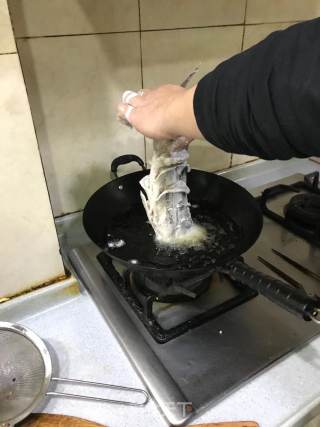 糖醋鲈鱼的做法步骤：9