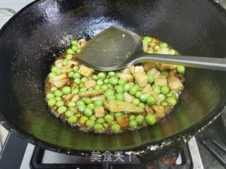 酸辣豌豆炒藕丁的做法步骤：6