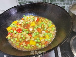 酸辣豌豆炒藕丁的做法步骤：8