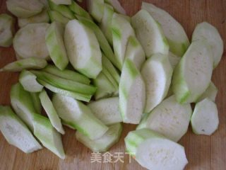 蛤蜊丝瓜汤的做法步骤：2