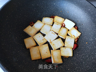春韭炒豆腐的做法步骤：3