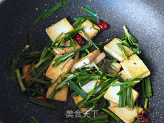 春韭炒豆腐的做法步骤：8