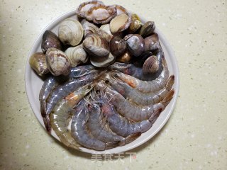 冬阴功汤的做法步骤：1
