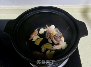冬阴功汤的做法步骤：4