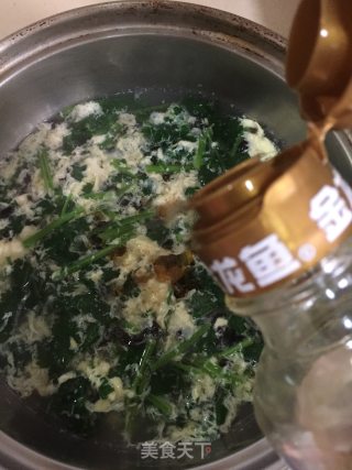 黑木耳香菜鸡蛋汤的做法步骤：9