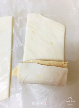 午餐肉酥皮卷的做法步骤：4
