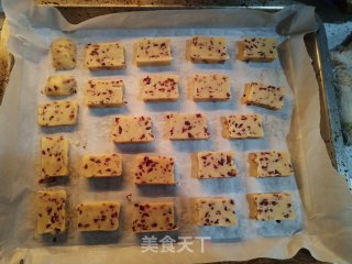 蔓越莓饼干的做法步骤：11