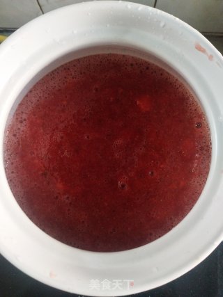 草莓果酱的做法步骤：4