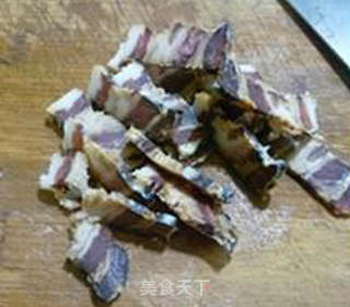 韭菜腊肉炒年糕的做法步骤：7