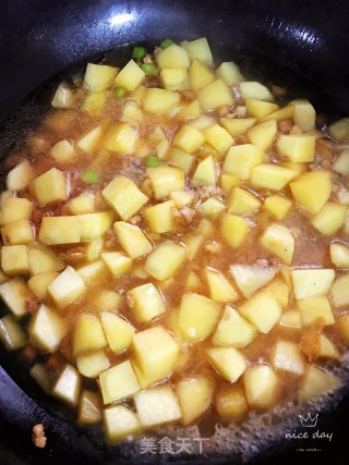 肉末土豆盖饭的做法步骤：7