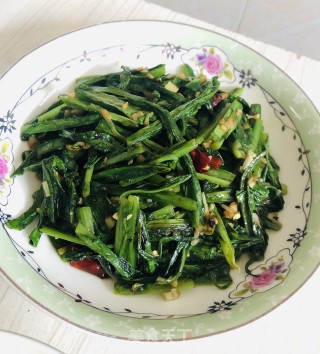 蒜蓉油麦菜的做法步骤：4