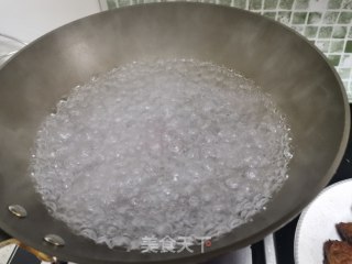 海鲜草菇汤的做法步骤：7