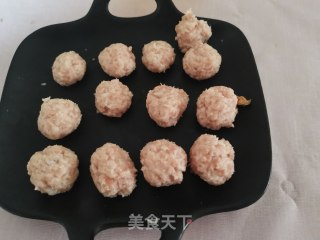 虾皮肉丸冬瓜汤的做法步骤：3