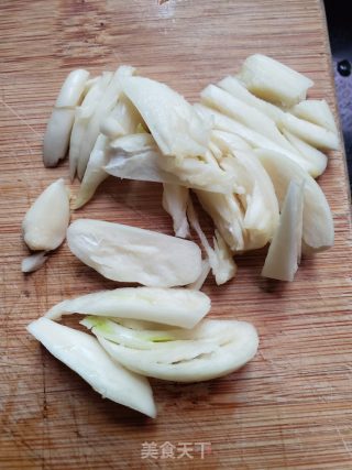 蒜片炒迟菜心的做法步骤：3