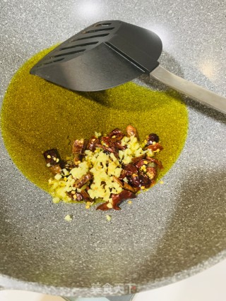 凉拌红薯叶的做法步骤：4
