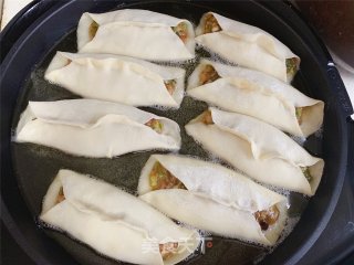 家常锅贴儿的做法步骤：13