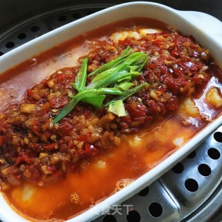 剁椒蒜蓉蒸巴沙鱼的做法步骤：7