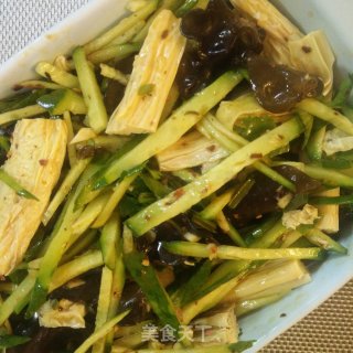 腐竹拌木耳的做法步骤：6