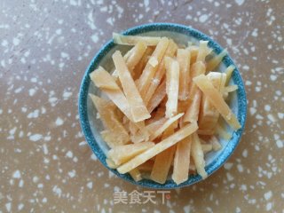 鸡肉乌菜炒年糕的做法步骤：1