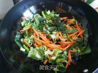 鸡肉乌菜炒年糕的做法步骤：6