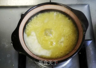 小米戚风的做法步骤：2