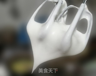 小米戚风的做法步骤：9