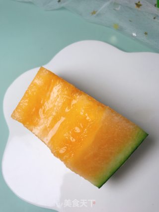 哈密瓜苹果泥的做法步骤：1