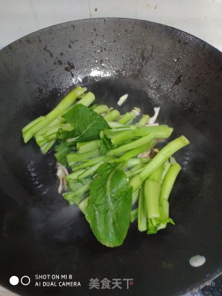 炒菜心的做法步骤：3