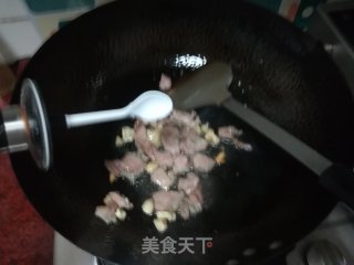 快手小炒木耳炒芥蓝笋的做法步骤：6