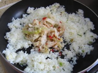 辣白菜炒饭的做法步骤：7