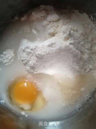 汉堡面包的做法步骤：1