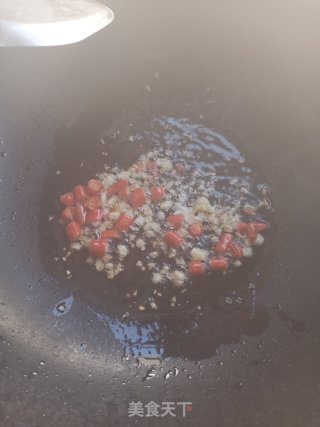 油豆腐焖肉的做法步骤：4