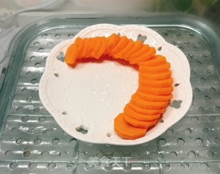 胡萝卜奶黄糕的做法步骤：2