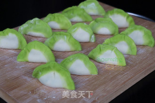冬至，翡翠水饺的做法步骤：11