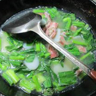 虾蛄油菜蕻年糕汤的做法步骤：11