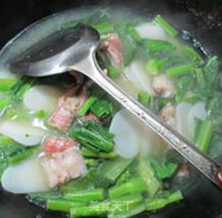 虾蛄油菜蕻年糕汤的做法步骤：13