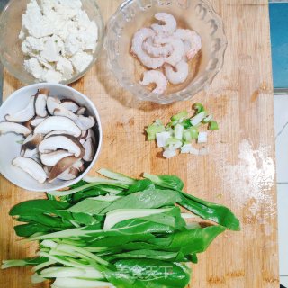 豆腐虾仁鲜汤的做法步骤：2