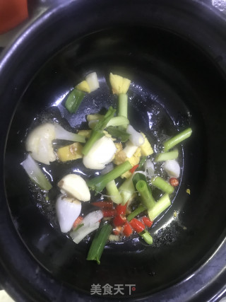砂锅焖鱼的做法步骤：7