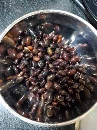 黑豆红枣山药米糊的做法步骤：1