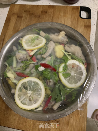 泡椒凤爪的做法步骤：11