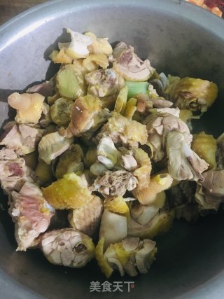 猴头菇炖大公鸡的做法步骤：4