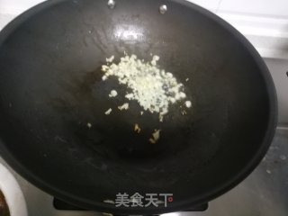蒜蓉炒花甲的做法步骤：2
